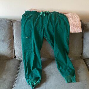 Figs Large (Petite) Jogger Scrubs